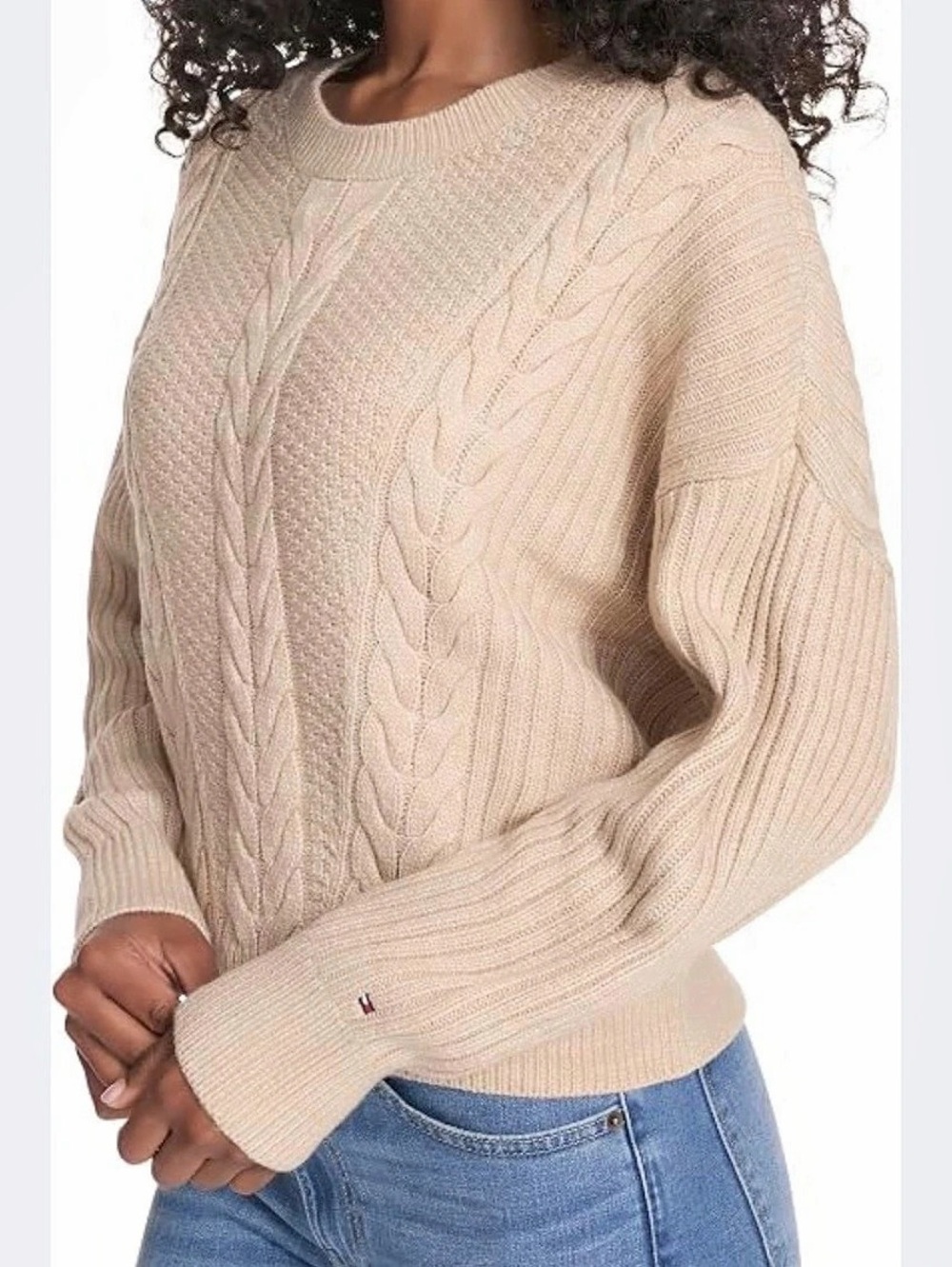 Tommy Hilfiger Cable Knit Crewneck Sweater in Beige Size. Size L